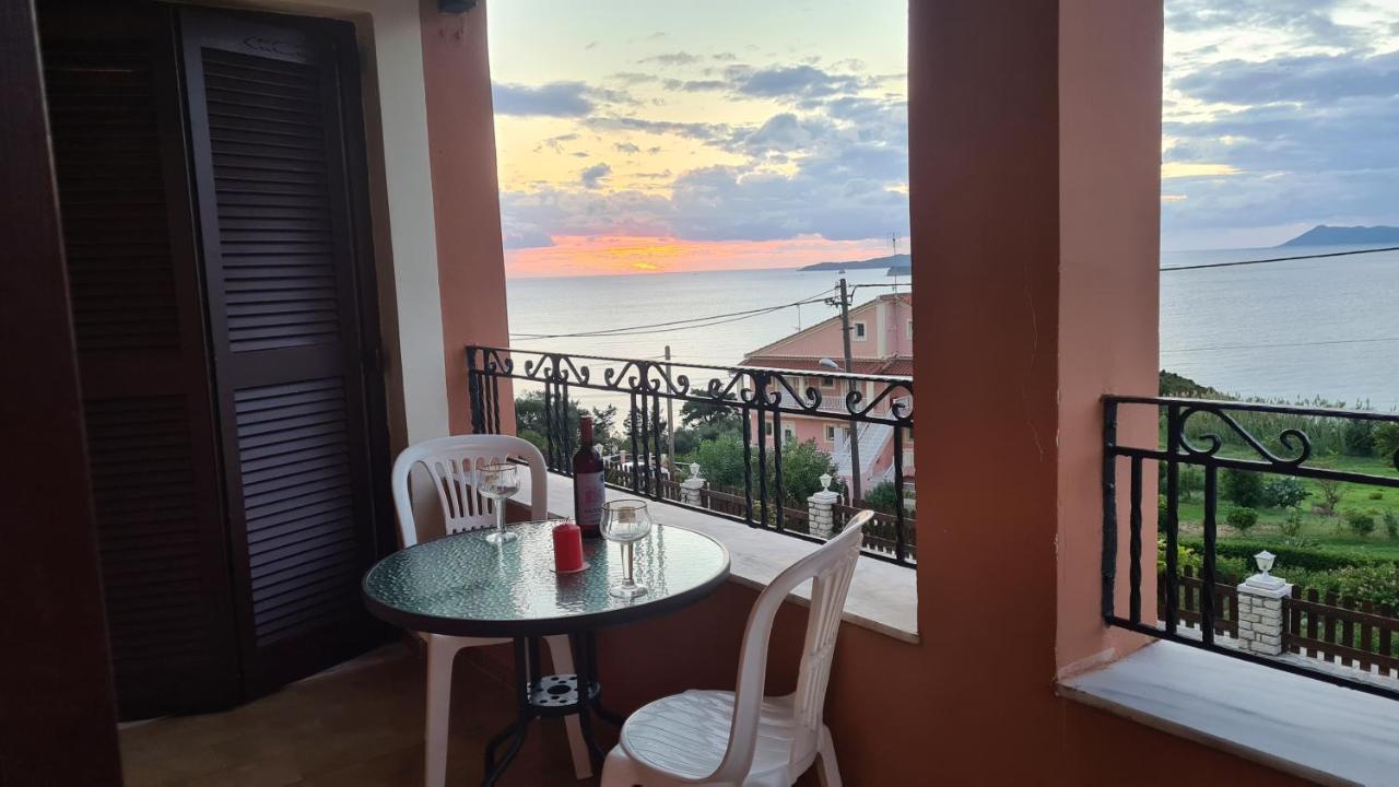 Villa Voula Agios Stefanos Avliotes  Exteriér fotografie