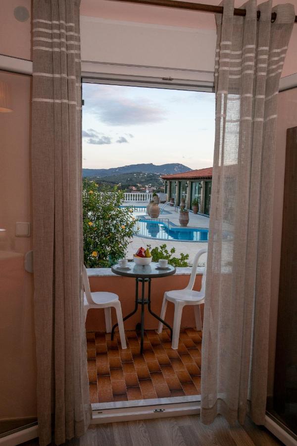 Villa Voula Agios Stefanos Avliotes  Exteriér fotografie