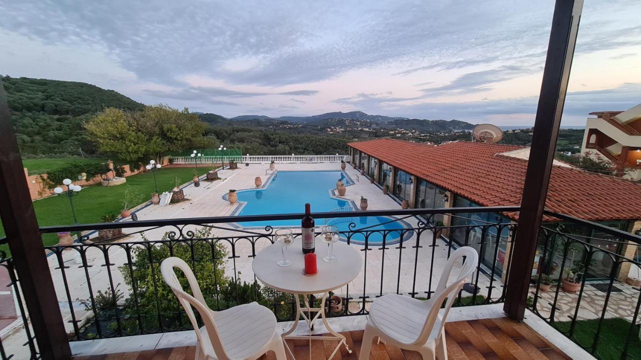 Villa Voula Agios Stefanos Avliotes  Exteriér fotografie