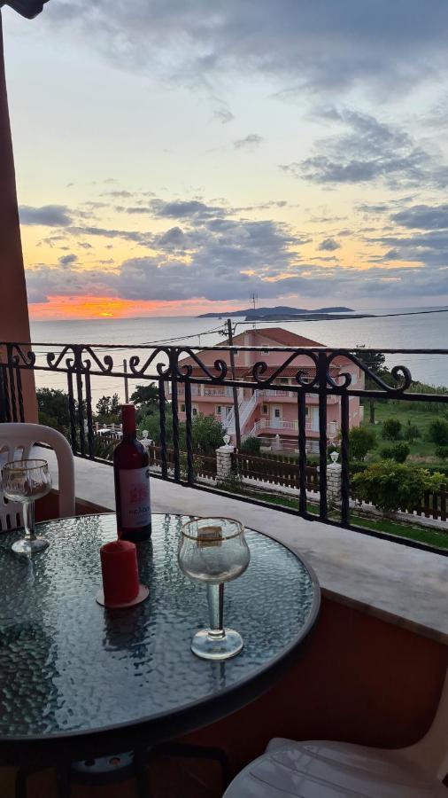 Villa Voula Agios Stefanos Avliotes  Exteriér fotografie